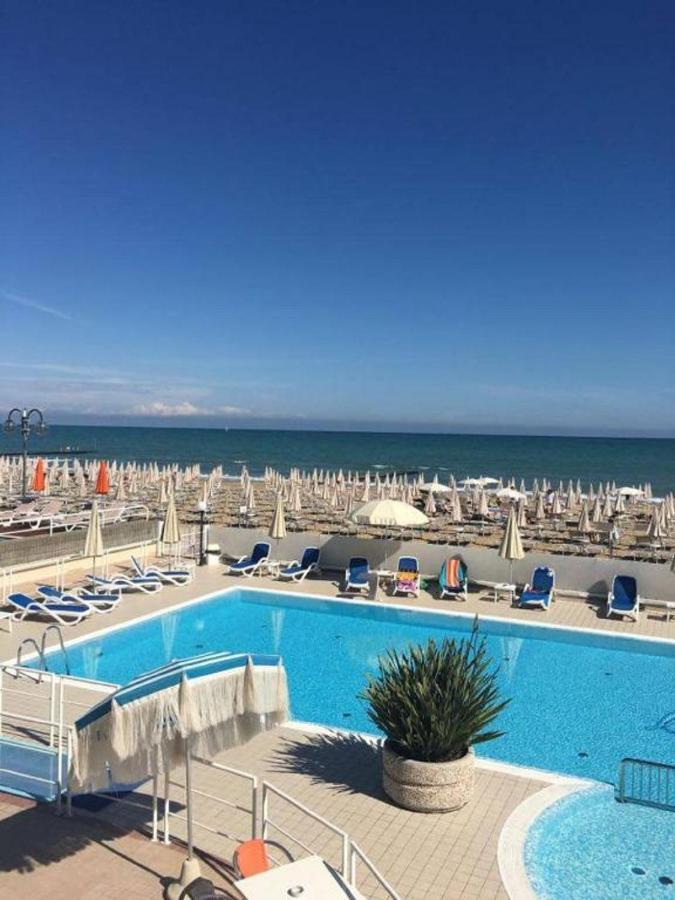 Hotel Condor Jesolo Extérieur photo