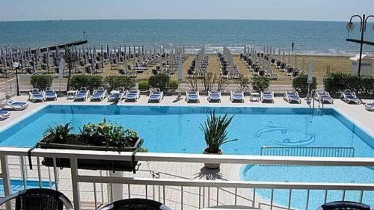 Hotel Condor Jesolo Extérieur photo