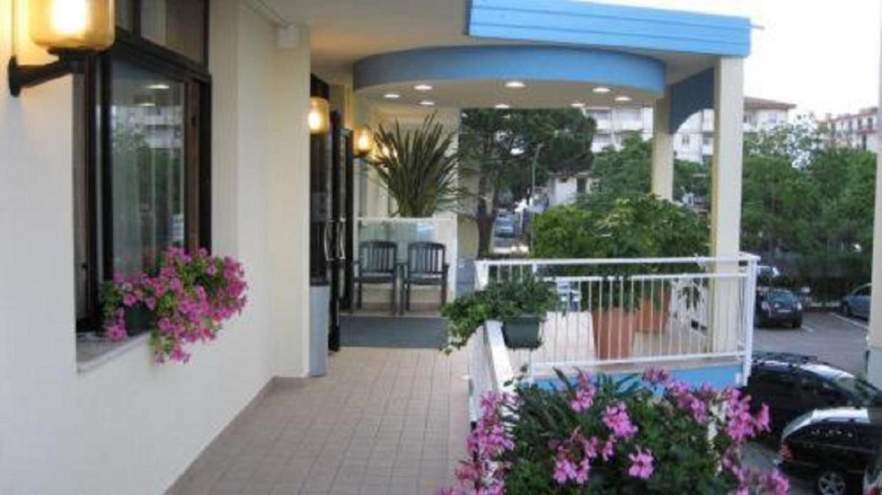 Hotel Condor Jesolo Extérieur photo