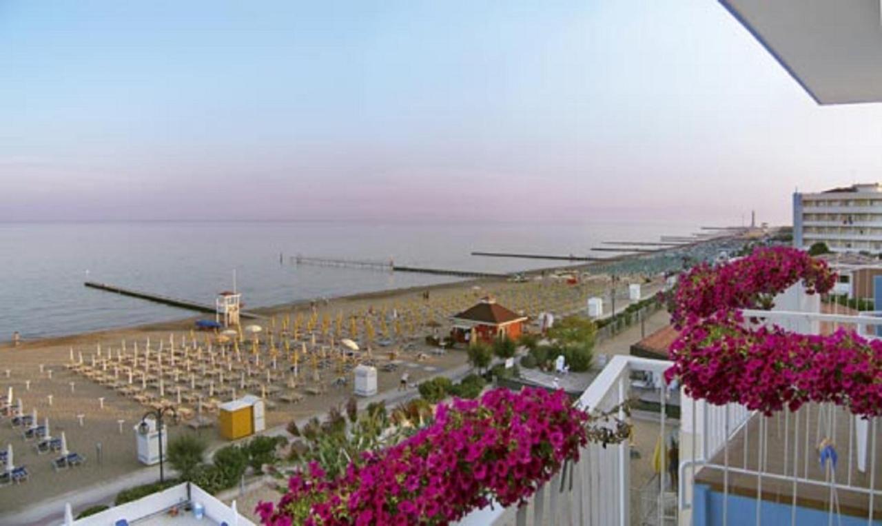 Hotel Condor Jesolo Extérieur photo